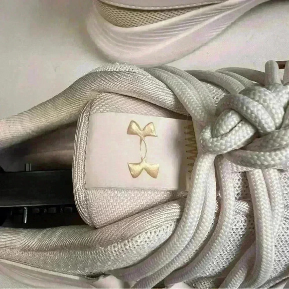 Under armor Charged Breathe Metallic Sport Style Running Sneakers Sz 7.5 - Picture 13 of 16